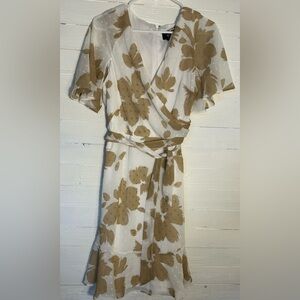 NWT DKNY women’s Dress, Fit and Flare, tan(light brown) and white, plus size 14.
